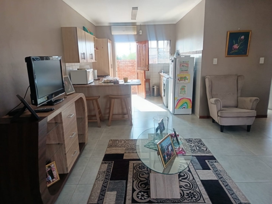 2 Bedroom Property for Sale in Minerva Gardens Northern Cape
